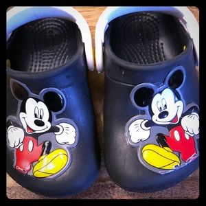 Crocs Carter’s Wonder Nation young toddler shoes